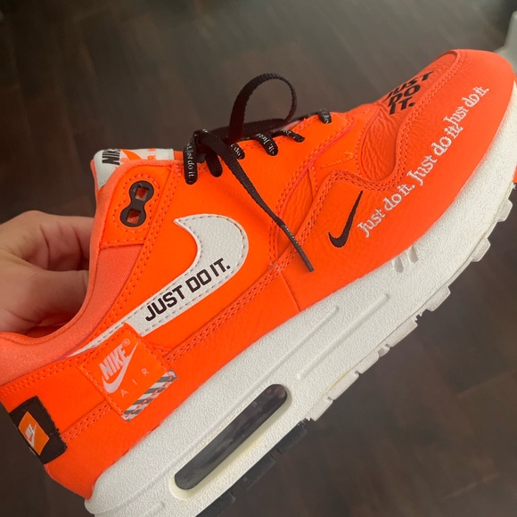 Nike Air Max 1 “Just Do It” Collection Women’s size 8 - Picture 3 of 8